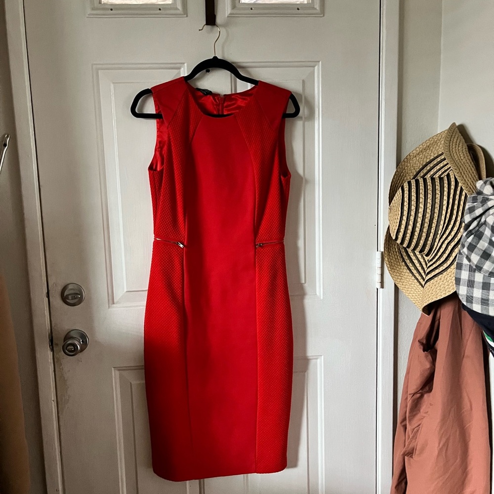 Bebe Midi Dress in Orange Size Small